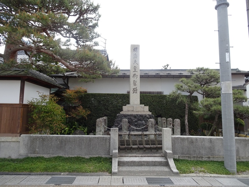 TOO001