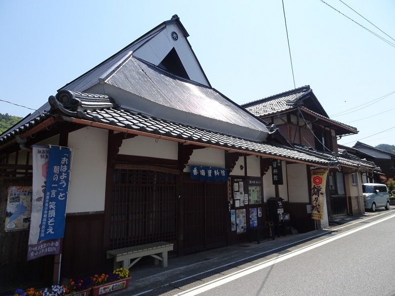 TOO001